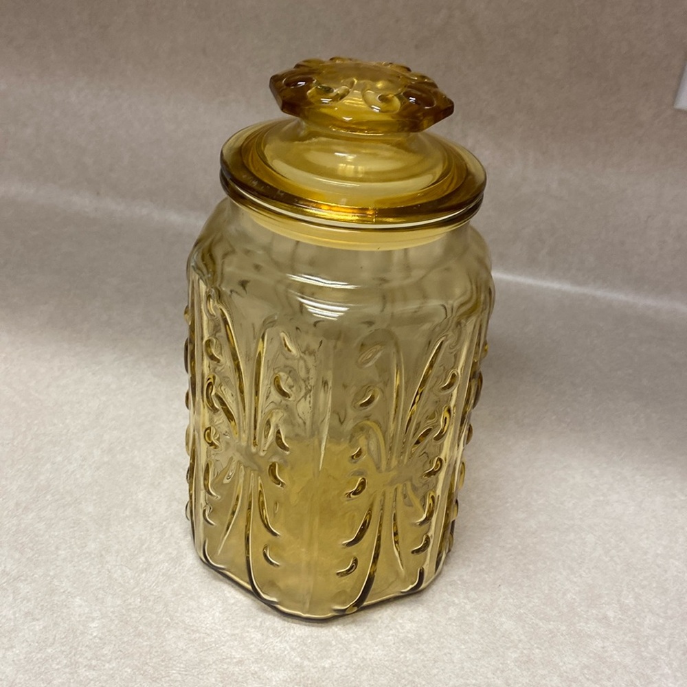 Vintage L.E.Smith,scroll canister, Amber